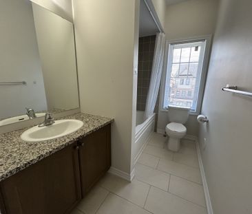 For Lease - 2 Isabella Peach Drive, Markham, Ontario - Photo 6