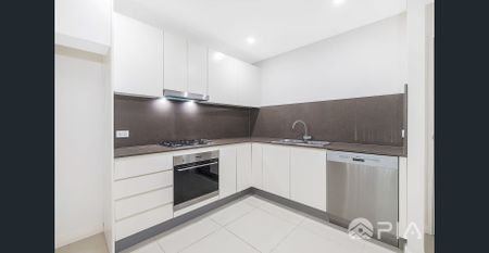 Entry via Block B, Luxurious 1-Bedroom Plus Study Apartment in the Heart of Canterbury - Photo 3