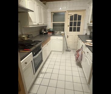 Room in a Shared House, Quebec Road, IG1 - Photo 3