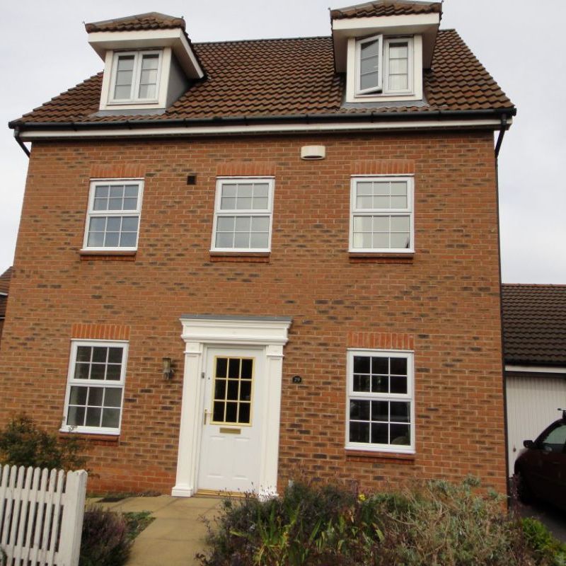 29 Kingfisher Way- Golden StableLoughborough - Photo 1