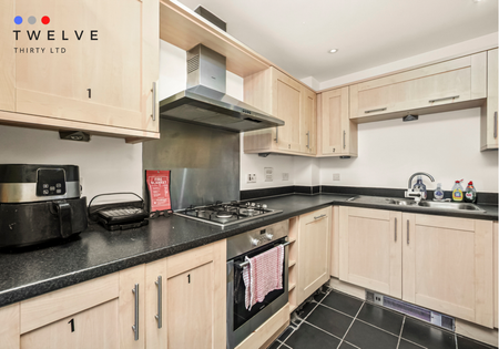 Studio to rent - Photo 5