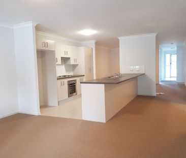 Duplex in Batehaven - Photo 6