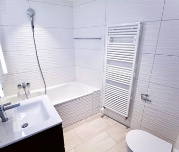 Luxuriöses Einfamilienhaus mit See- und Bergsicht - Photo 2