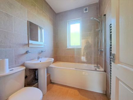 St. Margarets Avenue, Burnage, Manchester, M19 - Photo 5