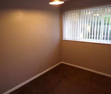 2 bedroom semi-detached house to rent - Photo 4