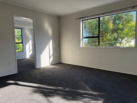 3BR Townhouse in Newlands, Newly Renovated! - Photo 2