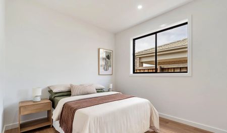 MODERN FAMILY HOME IN MADDINGLEY - Photo 5