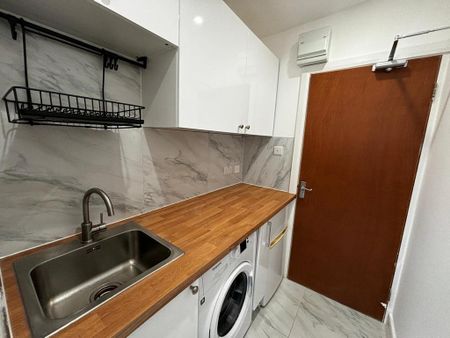 Studio to rent - Photo 5