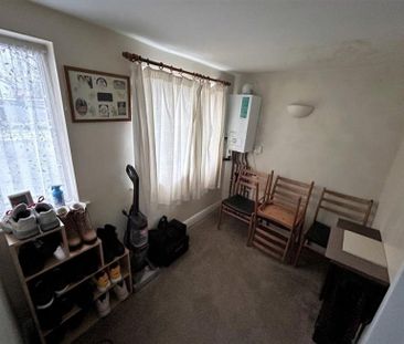 2 Bedroom Apartment To Let - Photo 6