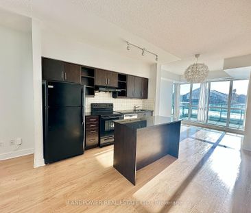 315 35 Brian Peck Crescent - Photo 5