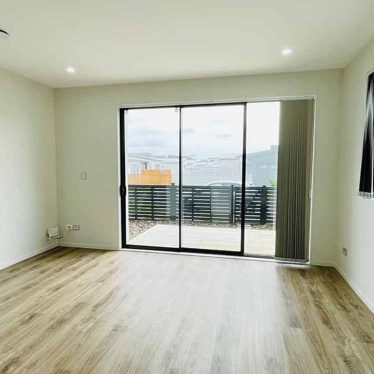 3 Bedroom townhouse in PAPAKURA - Photo 1