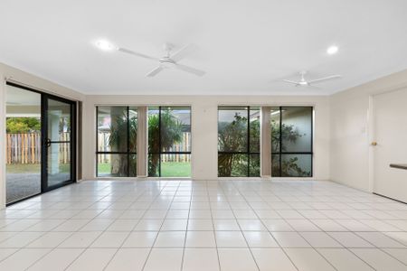 For Lease: Modern Family Home with Spacious Yard and Contemporary Comforts in Ormeau - Photo 5