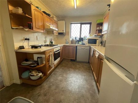 6 bedroom house to rent - Photo 3