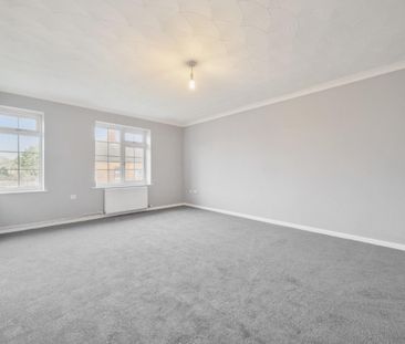 2 bedroom Flat To Let Total Size: 517 SQ FT - Photo 4