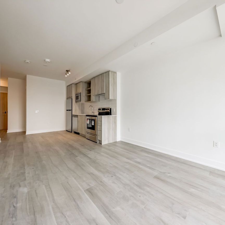 For Lease - 60 George Butchart Drive Unit# 512, Toronto, Ontario - Photo 1