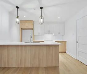 1 room apartment of 114m² in Lavaltrie - Photo 1