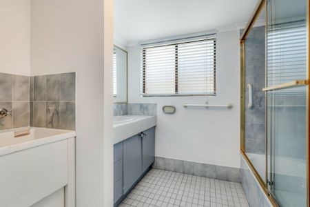 3/64 Norman Drive, Chermside QLD, Belconnen - Photo 2