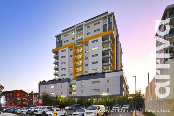 Arriva Strathfield | Huge Luxury 2 Bedroom Apartment - Photo 1