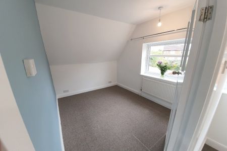 3 Bed Semi-Detached House, Southwold Drive, NG8 - Photo 4