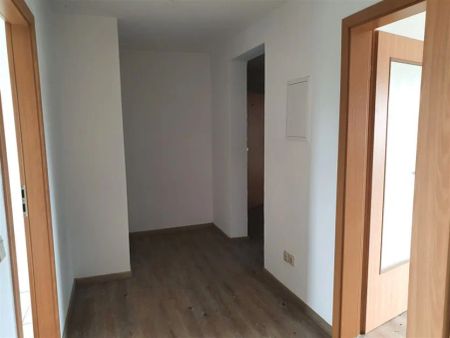 +++ Gemütliche Dachgeschosswohnung mit Tageslichtbad +++ - Photo 2