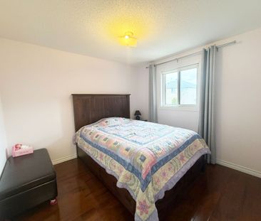 For Lease - 134 Raymond Crescent, Barrie, Ontario - Photo 2