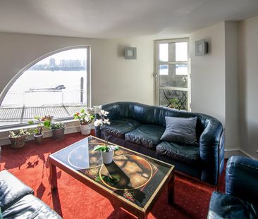 2 Bed Flat, Cascades Tower, E14 - Photo 4
