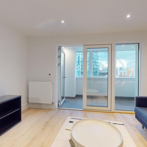 1 bedroom flat to rent - Photo 1