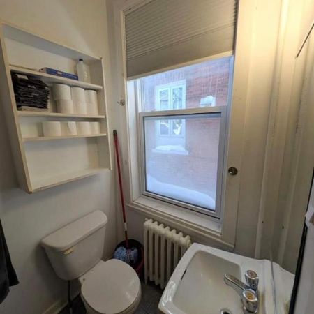 1 CH - 1 SDB - Québec - $839 /mo - Photo 3