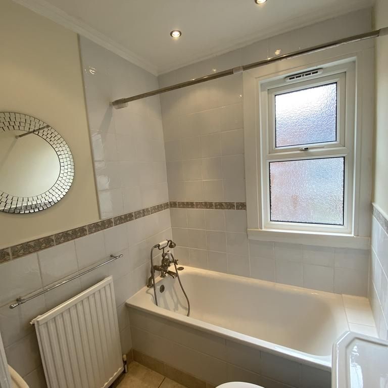 4 bedroom duplex to rent - Photo 1