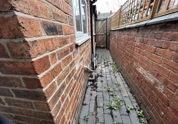 Truda Street, Walsall - Photo 1