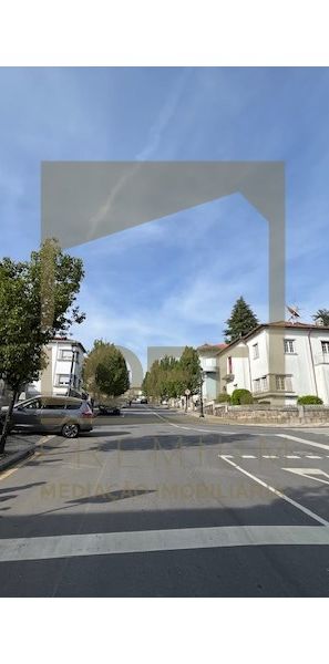 Moradia T10+1 em Braga - Foto 1