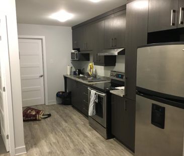 4 1/2 À LOUER - Photo 2