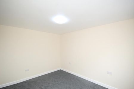 5 bedroom terraced house to rent - Photo 2