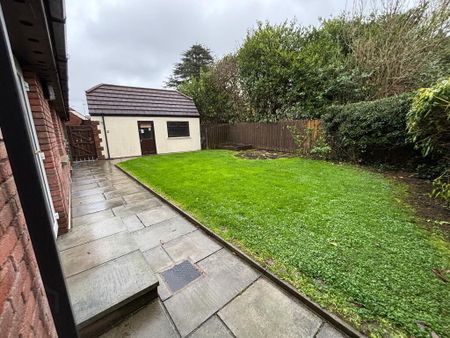 23 The Poplars, Donaghcloney, BT66 7LG - Photo 3