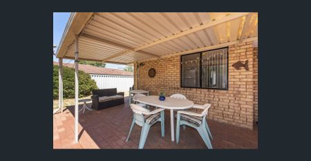 Family Home with Ample Parking + Side Access - Photo 3