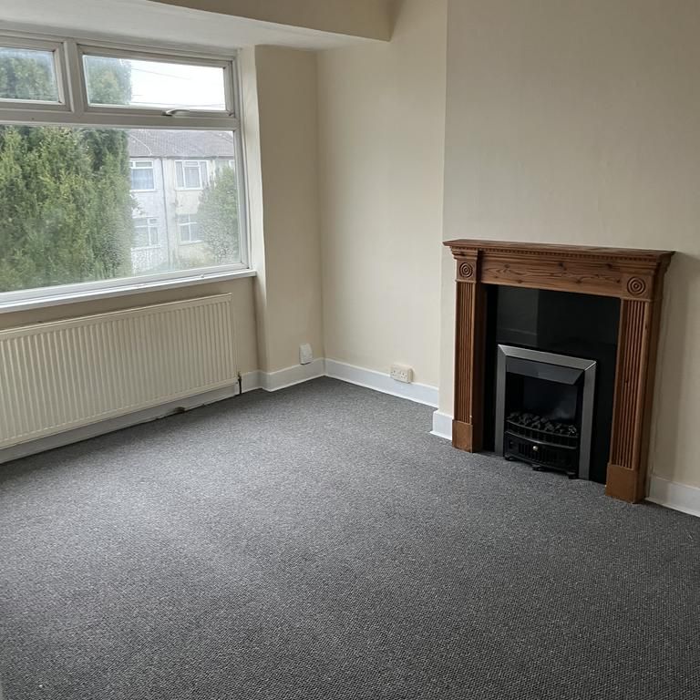 2 bedroom maisonette to rent - Photo 1