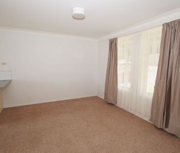 2/10-12 Milson Place, Armidale NSW 2350 - Photo 5