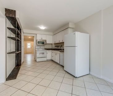 For Lease - 1226 Cottonwood Crescent, Oakville, Ontario - Photo 3