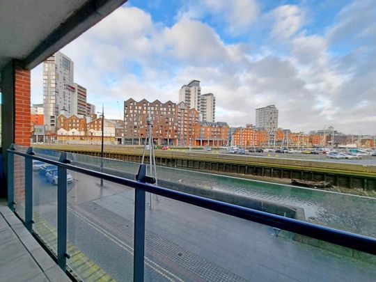 2 bedroom apartment to rent - Photo 1