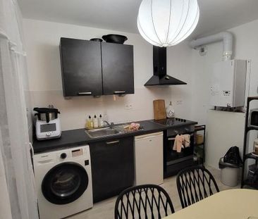 Location Appartement 2 pièces 43m² MONTLOUIS SUR LOIRE 37270 - Photo 4