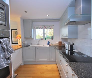 Grosvenor Bridge Road - Photo 4