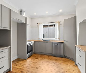 Charming Family Home - Photo 5