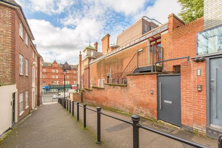 4 bedroom flat to rent - Photo 5