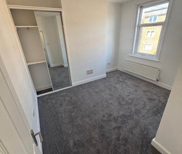 Salehurst Road, Eastbourne - Photo 3