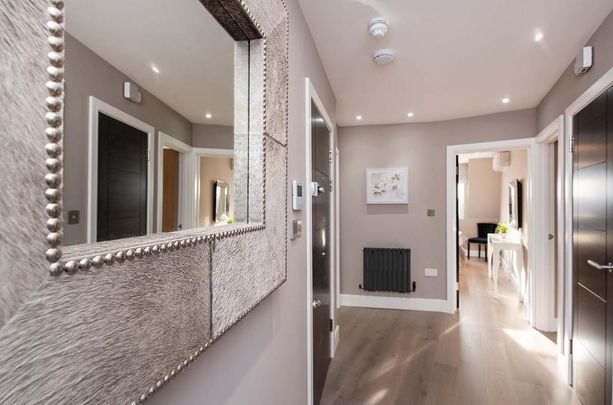 3 bedroom flat to rent - Photo 1