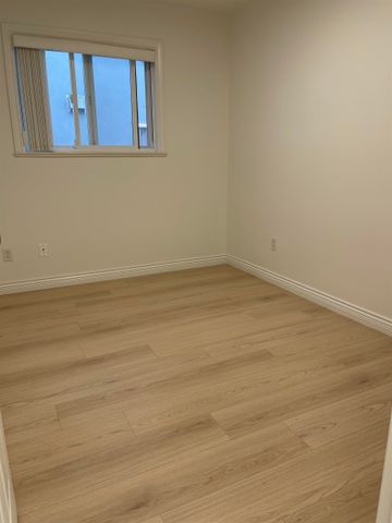 5835 Argyle Street #3, Vancouver, BC V5P3J8 - Photo 4