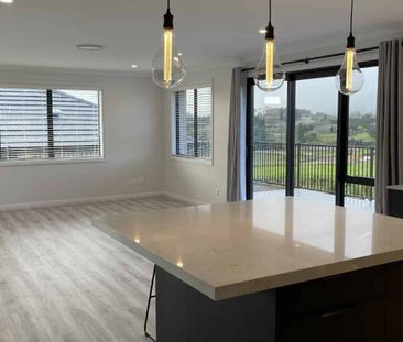 4 bedroom, double living home in Omokoroa - - Photo 1