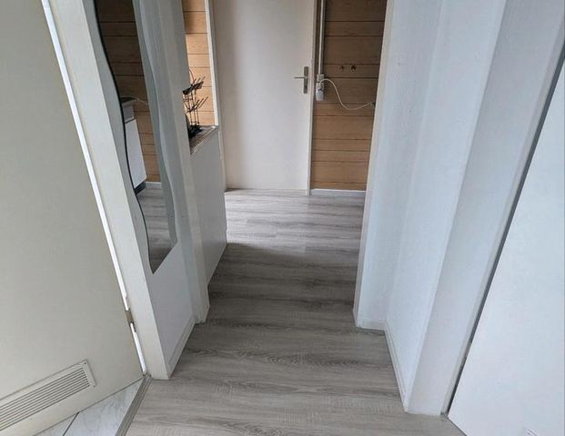 2 zimmer Wohnung (2. OG) ab 1.12.25 - Photo 1