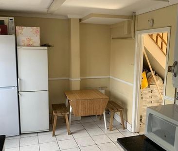 Room in a Shared House, Atherton Road, E7 - Photo 6