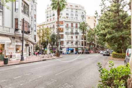 Piso de alquiler en Carrer de Borriana, Gran Via - Photo 3
